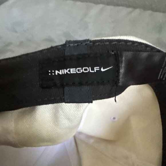 Nike Golf Hat - Embroidered black Swoosh RN 56323 M/L Off-White - Picture 5 of 5